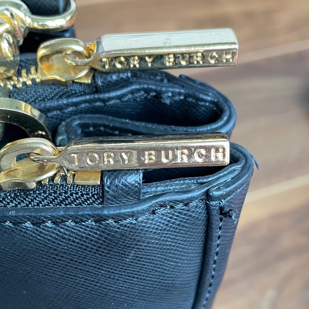Large Tory Burch Robinson Tote Bag - Picture 8 of 16